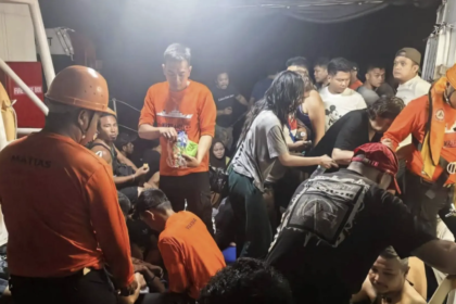 Al menos ocho muertos en el sur de Filipinas al hundirse un ferri con más de 300 pasajeros