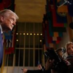 Trump dice que "Cuba no podrá sobrevivir" tras anunciar que impondrá aranceles a bienes de países que vendan petróleo a Cuba