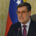 Venezuela designa a su representante diplomático ante EEUU y dice que viajará "muy pronto"