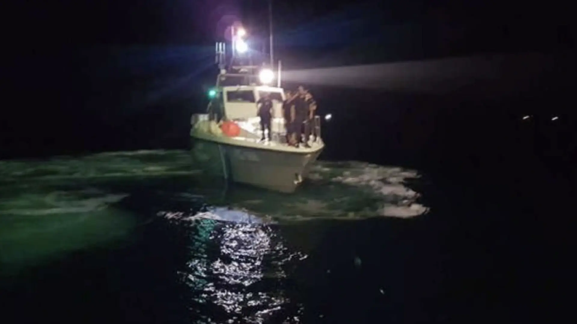 Colisión fatal en el mar Egeo: al menos 14 inmigrantes muertos tras un choque con los guardacostas griegos