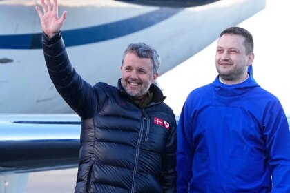 El rey Federico de Dinamarca inicia una visita a Groenlandia en medio de la crisis con EEUU: "El bienestar del pueblo me interesa mucho"