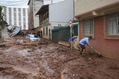 Aumentan a 37 los muertos y a 33 los desaparecidos por las lluvias torrenciales en el sureste de Brasil