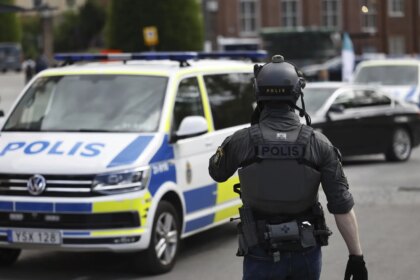 Suecia investiga a un hombre que habría vendido sexo con su esposa a más de un centenar de hombres