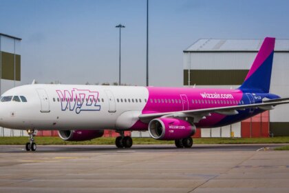 Unos cazas israelíes escoltan un vuelo después de que una familia leyese la palabra "terrorista" en el móvil de un pasajero