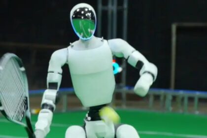 ¿El futuro del deporte? Robot humanoide chino aprende a jugar tenis en tiempo récord