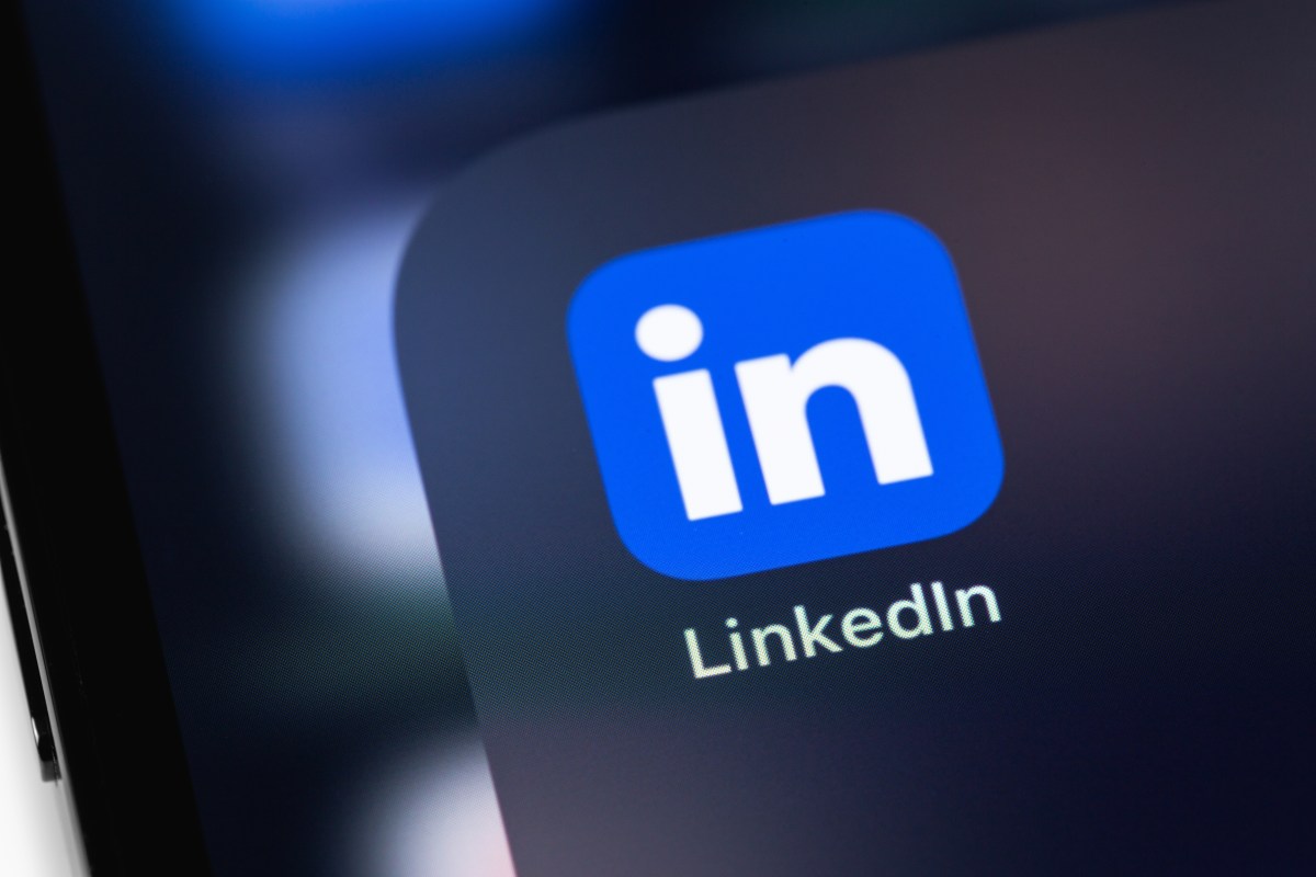 Descubren que LinkedIn te ha estado espiando durante años en secreto