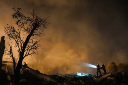 Al menos 26 muertos y 61 heridos en una explosión en una fábrica de fuegos artificiales en el centro de China