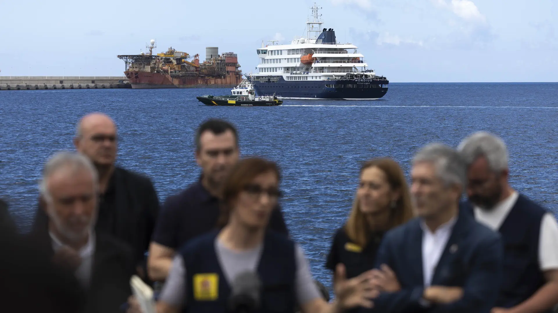 Hantavirus, última hora del brote en el crucero MV Hondius, en directo | Los 14 españoles aislados en el Gómez Ulla se han realizado ya la PCR y su resultado se dará a conocer hoy