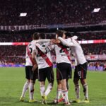 Jugadores de River celebrando un gol en el estadio Monumental