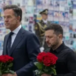 El secretario general de la OTAN, Mark Rutte, llegando a Kiev para reunirse con el presidente ucraniano, Volodimir Zelenski