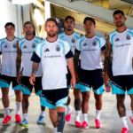 Lionel Messi durante un entrenamiento con la selección argentina en Estados Unidos