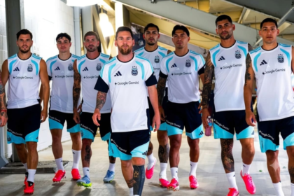 Lionel Messi durante un entrenamiento con la selección argentina en Estados Unidos