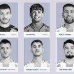 Jugador de la selección anotando un gol con Messi en el campo