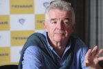 El CEO de Ryanair habla del caso del pasajero succionado por una ventanilla rota: "Lamento lo sucedido, pero no salió despedido"
