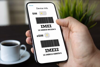 Pantalla de móvil mostrando el código IMEI al marcar *#06#, identificación única del dispositivo