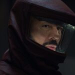 Rebecca Ferguson como Juliette en Silo temporada 3, con línea temporal en el pasado y ambiente distópico