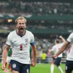 Jugadores de Inglaterra celebrando un gol en el estadio Azteca durante el partido contra México en el Mundial 2026