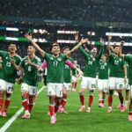 Celebración de México tras gol a Ecuador en el Azteca, Mundial 2026, arco invicto