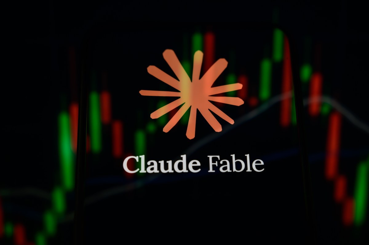 Interfaz de IA analizando datos biomédicos para descubrimiento de fármacos con Claude
