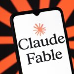 Interfaz de Claude Fable 5 mostrando menú de modelos y créditos de uso adicionales tras el cambio de reglas